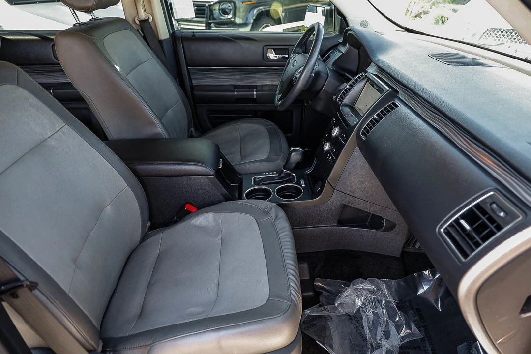 2018 Ford Flex - Image 17 of 31