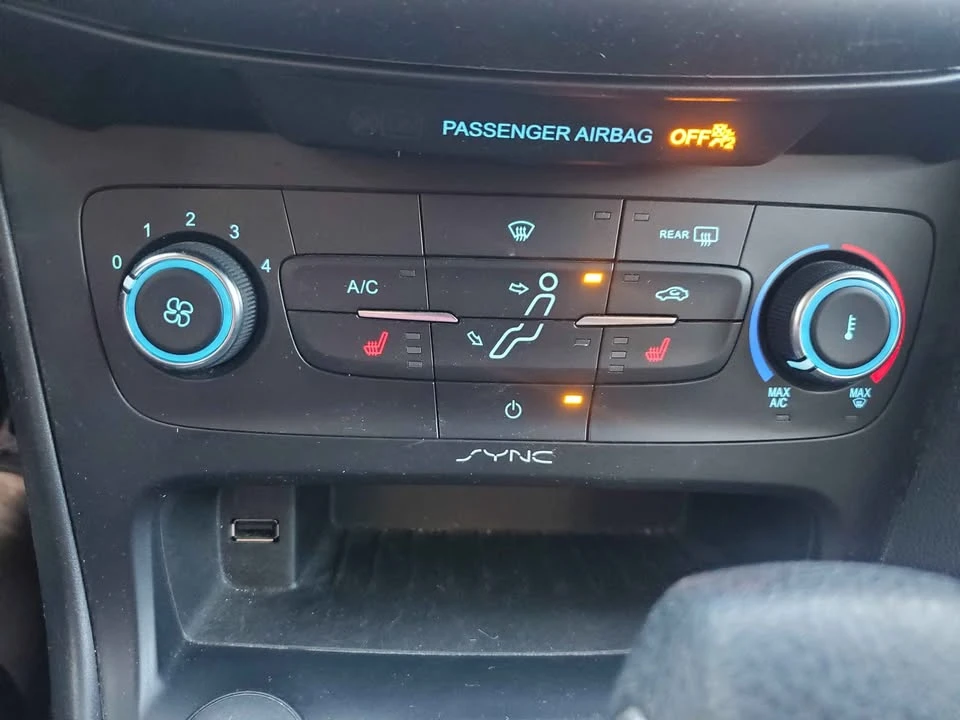 2018 Ford Focus 3rd Gen - Image 10 of 11
