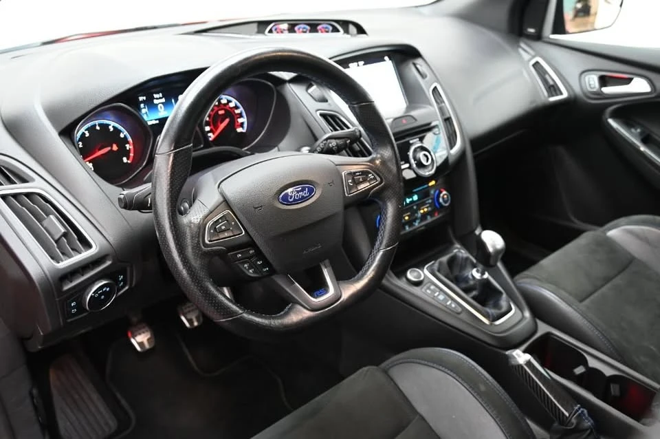 2018 Ford Focus RS 3rd Gen - Image 2 of 5