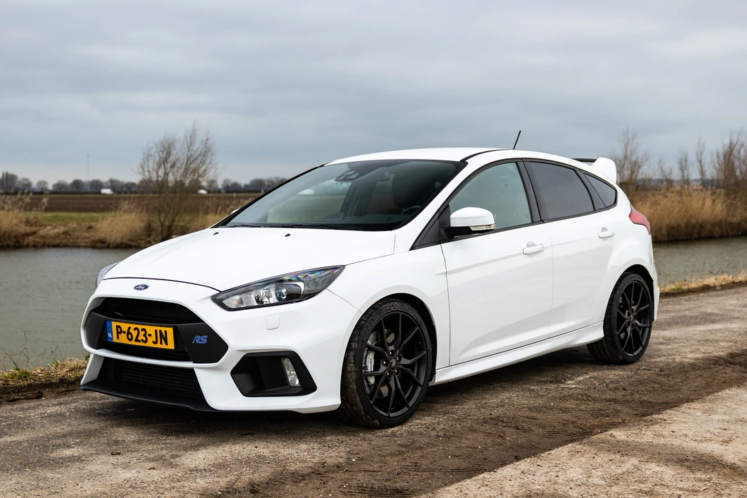 2018 Ford Focus RS 3rd Gen - Image 2 of 31