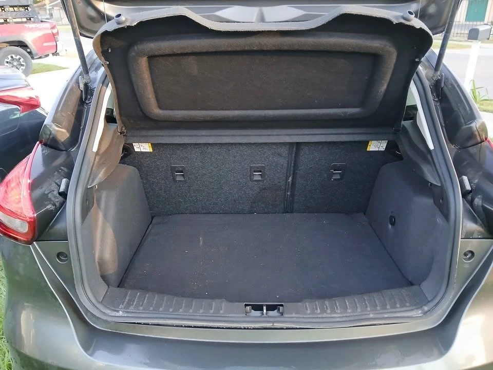 2018 Ford Focus 3rd Gen - Image 2 of 10
