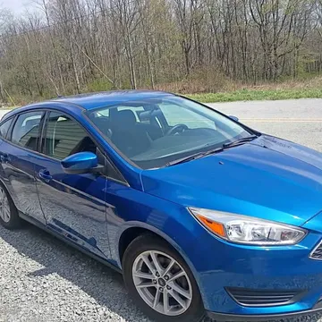 2018 Ford Focus SE Hatchback 2D