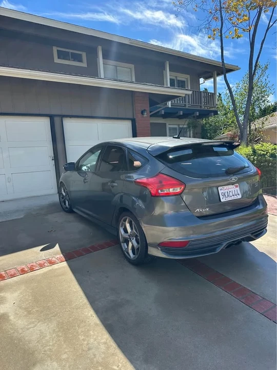 2018 Ford Focus 3rd Gen - Image 2 of 10