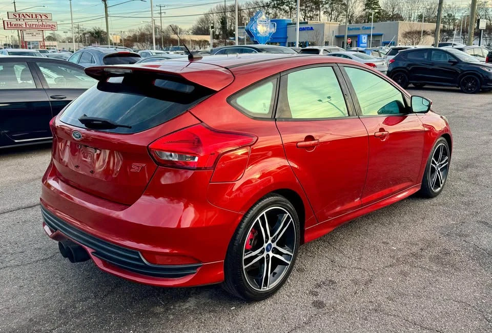 2018 Ford Focus ST 3rd Gen - Image 5 of 20