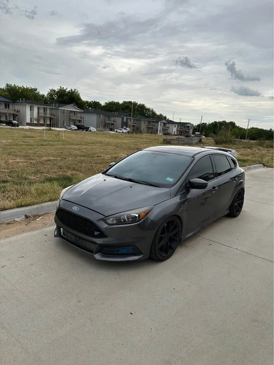 2018 Ford Focus ST 3rd Gen - Image 2 of 8