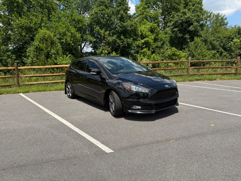 2018 Ford Focus ST 3rd Gen - Image 15 of 31
