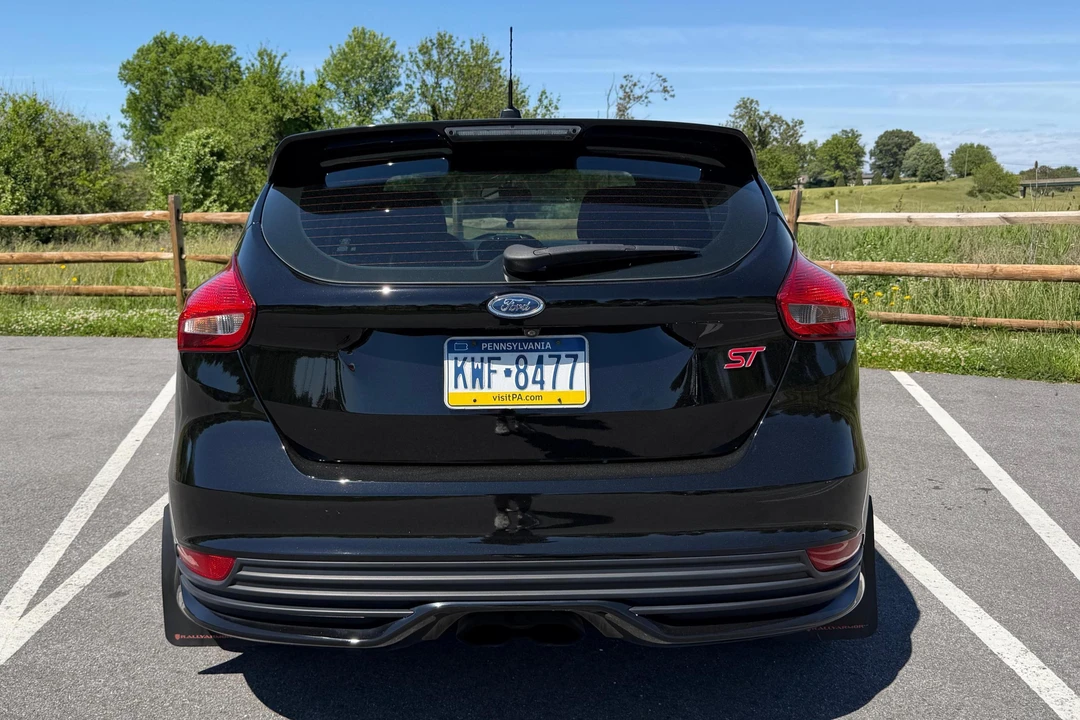 2018 Ford Focus ST 3rd Gen - Image 5 of 31
