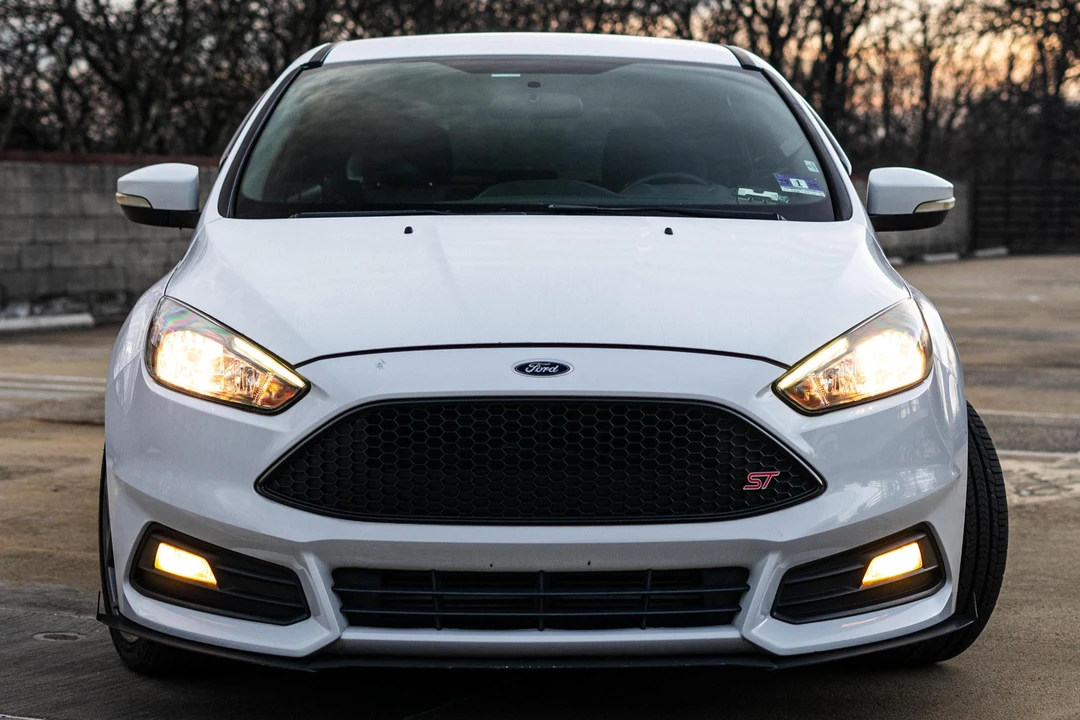 2018 Ford Focus ST 3rd Gen - Image 2 of 31