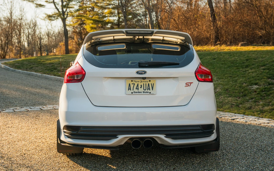 2018 Ford Focus ST 3rd Gen - Image 17 of 31