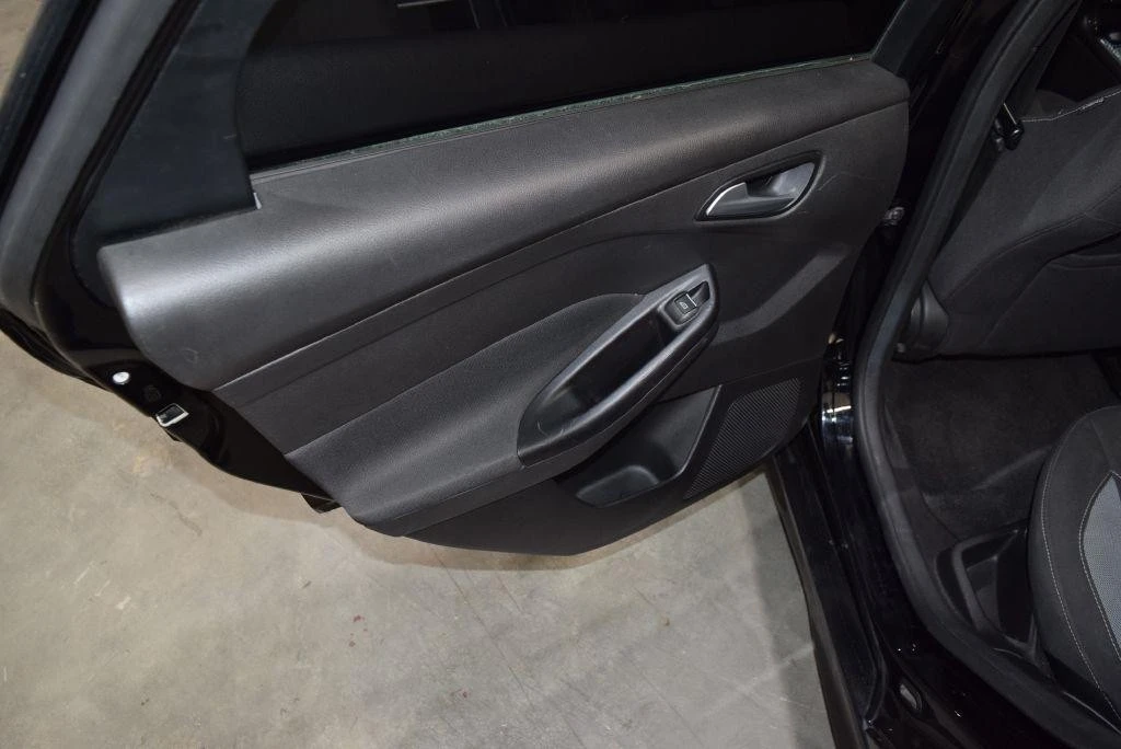2018 Ford Focus ST 3rd Gen - Image 16 of 31