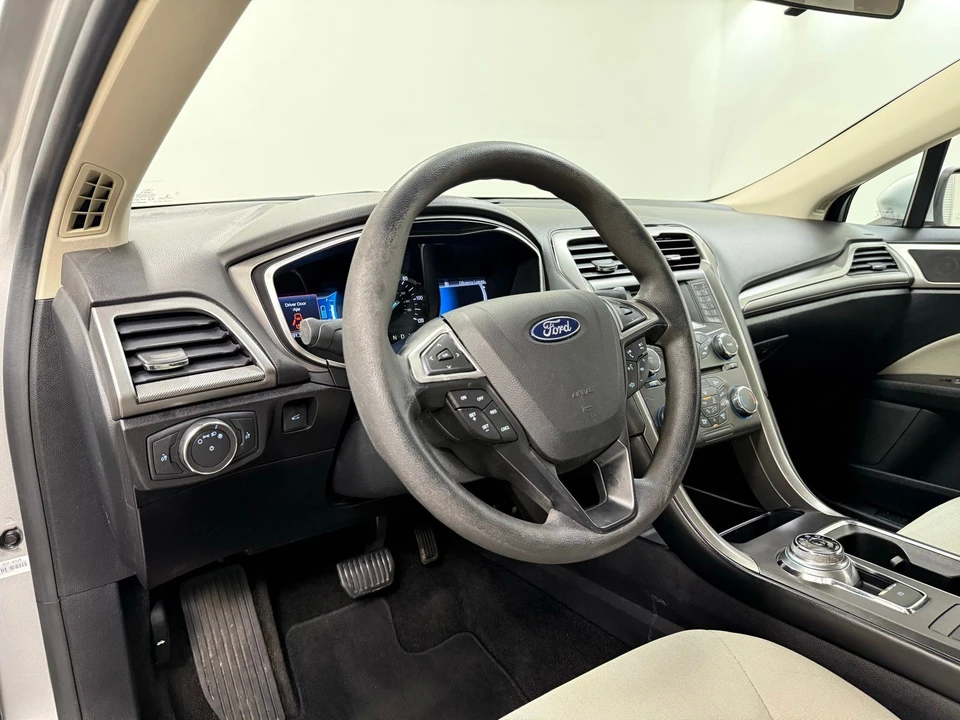 2018 Ford Fusion 2nd Gen - Image 15 of 21