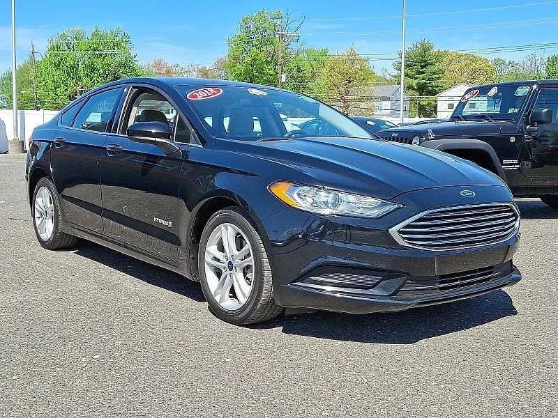 2018 Ford Fusion 2nd Gen - Image 2 of 12