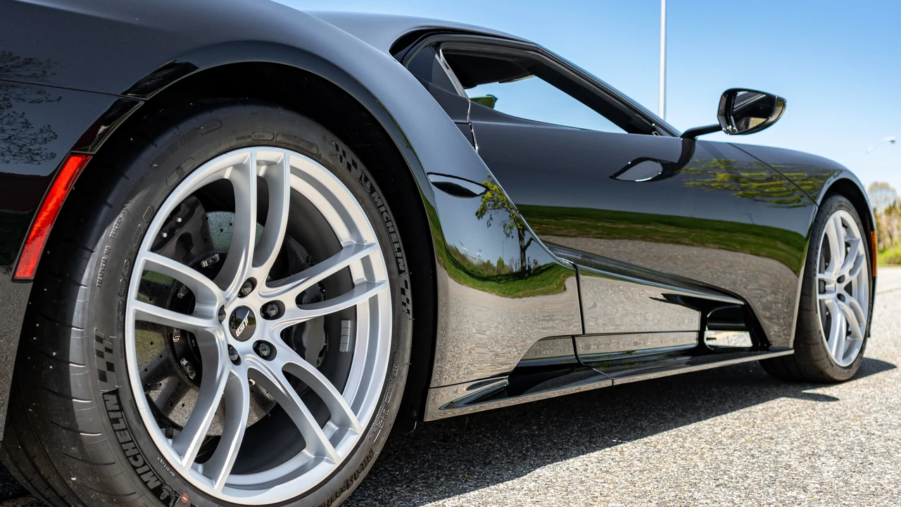 2018 Ford GT 2nd Gen - Image 11 of 31