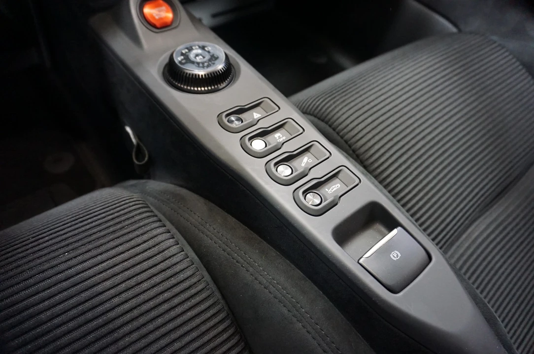 2018 Ford GT 2nd Gen - Image 13 of 21