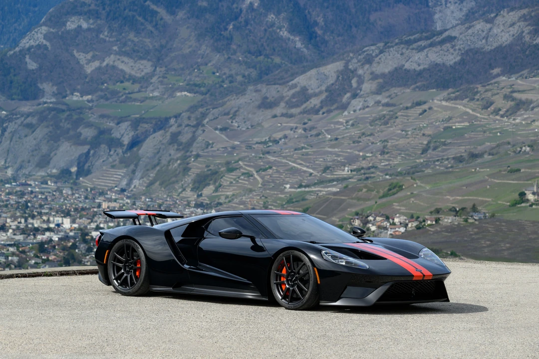 2018 Ford GT 2nd Gen - Image 2 of 31