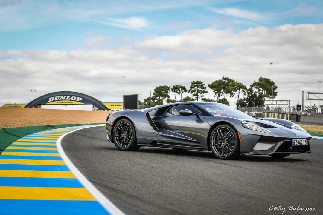 2018 Ford GT 2nd Gen - Image 16 of 31