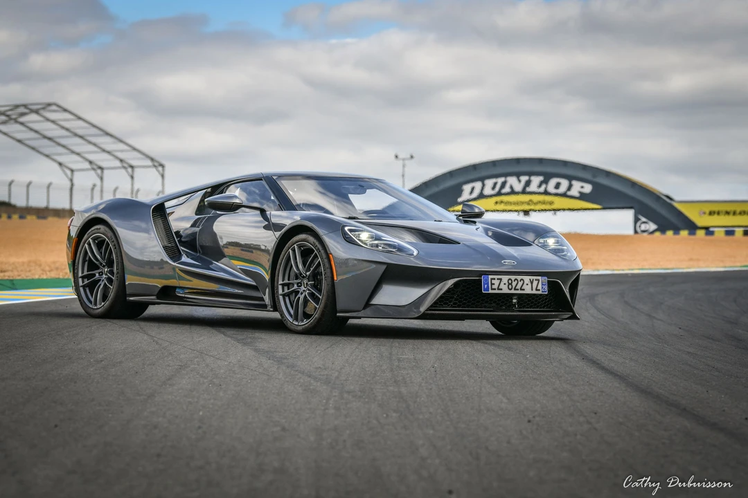 2018 Ford GT 2nd Gen - Image 2 of 31