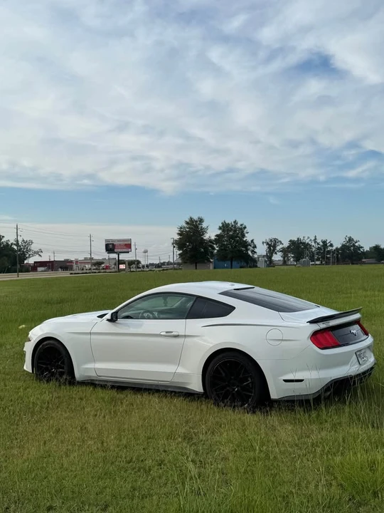 2018 Ford S550 Mustang - Image 2 of 13