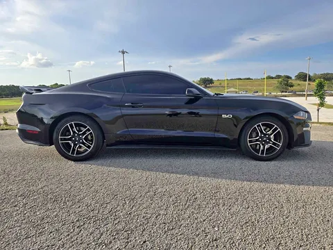2018 Ford Mustang GT Premium Coupe 2D