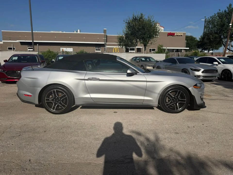 2018 Ford S550 Mustang - Image 2 of 20