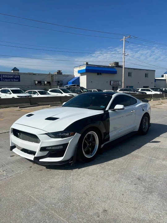 2018 Ford S550 Mustang - Image 2 of 18