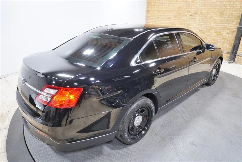 2018 Ford Taurus 6th Gen - Image 15 of 21