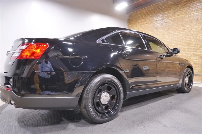 2018 Ford Taurus 6th Gen - Image 16 of 21