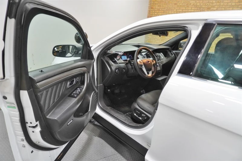 2018 Ford Taurus 6th Gen - Image 21 of 21