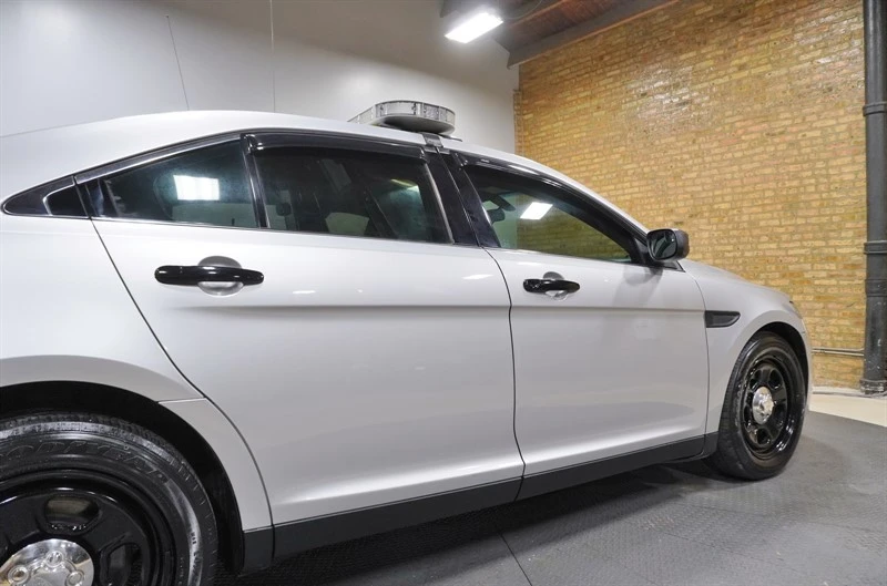 2018 Ford Taurus 6th Gen - Image 13 of 21