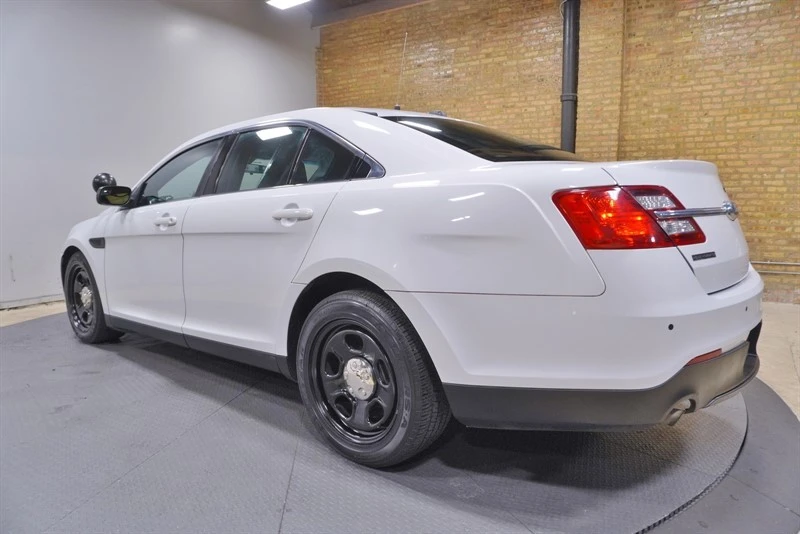 2018 Ford Taurus 6th Gen - Image 16 of 21