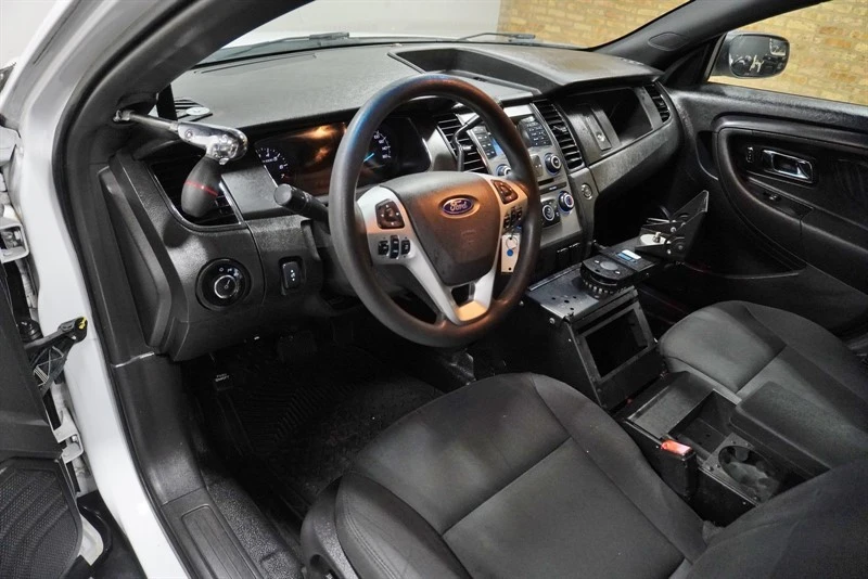 2018 Ford Taurus 6th Gen - Image 22 of 31