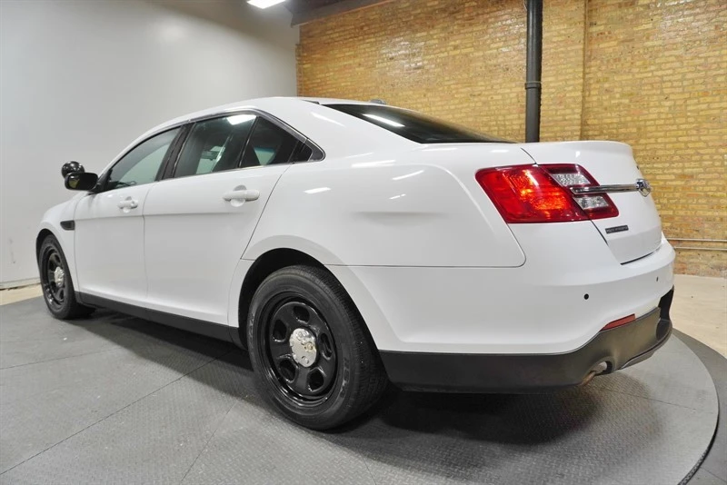 2018 Ford Taurus 6th Gen - Image 18 of 31