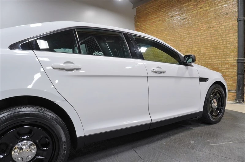 2018 Ford Taurus 6th Gen - Image 15 of 31