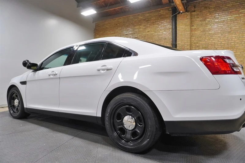 2018 Ford Taurus 6th Gen - Image 20 of 31