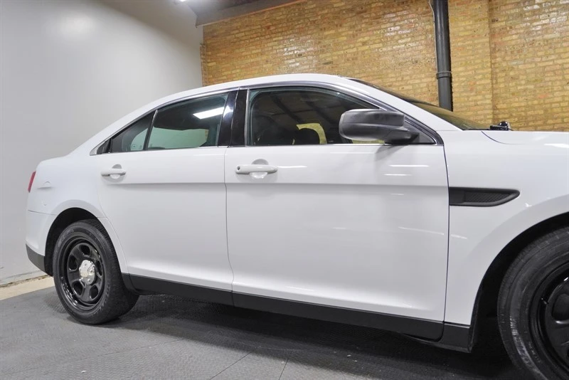 2018 Ford Taurus 6th Gen - Image 11 of 31
