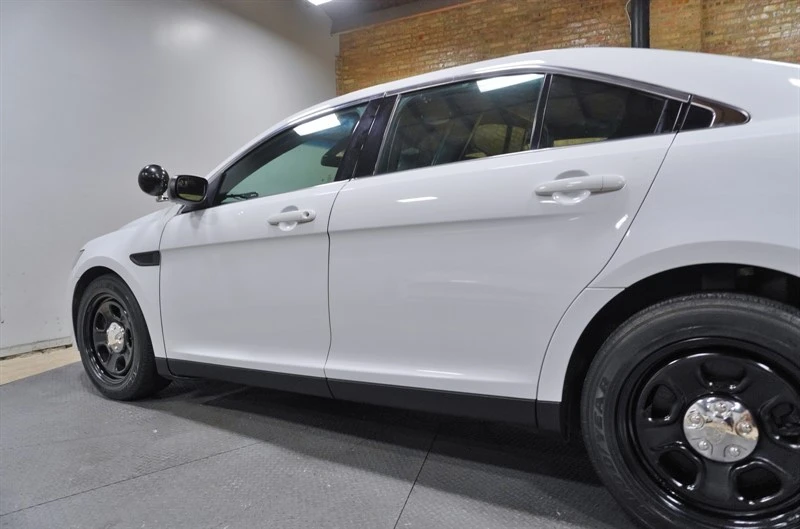 2018 Ford Taurus 6th Gen - Image 21 of 31