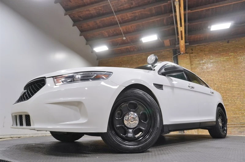 2018 Ford Taurus 6th Gen - Image 3 of 31