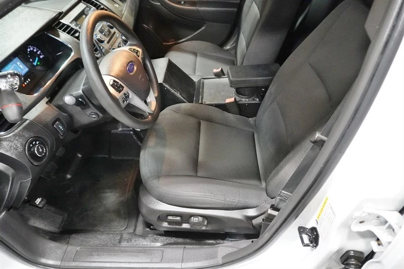 2018 Ford Taurus 6th Gen - Image 26 of 31
