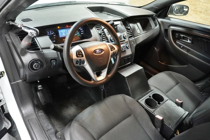 2018 Ford Taurus 6th Gen - Image 22 of 31