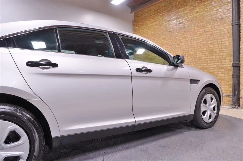2018 Ford Taurus 6th Gen - Image 13 of 31