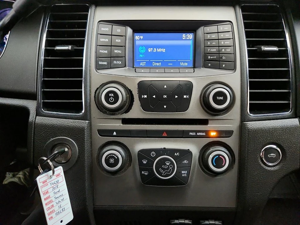 2018 Ford Taurus 6th Gen - Image 18 of 21