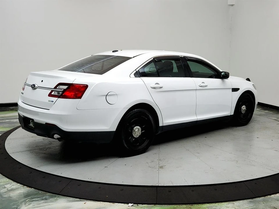 2018 Ford Taurus 6th Gen - Image 5 of 21