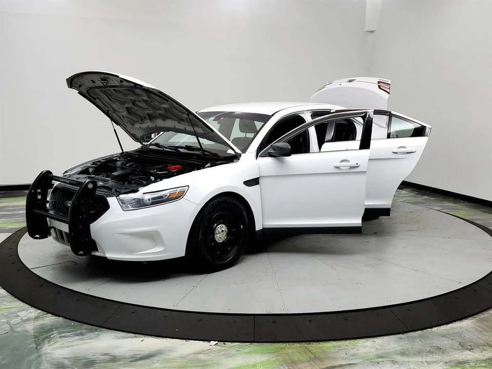 2018 Ford Taurus 6th Gen - Image 9 of 21