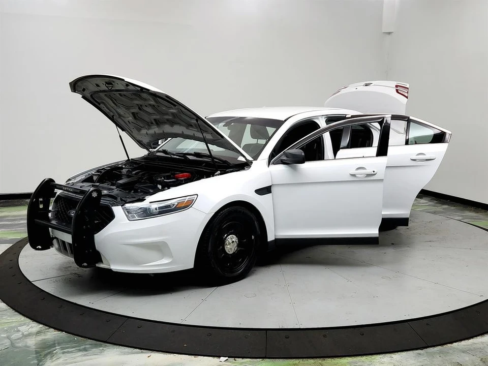 2018 Ford Taurus 6th Gen - Image 9 of 21