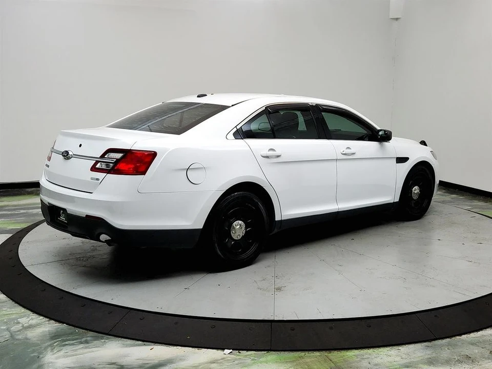 2018 Ford Taurus 6th Gen - Image 5 of 21
