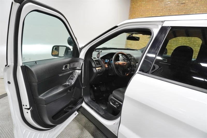 2018 Ford Explorer 5th Gen - Image 19 of 21