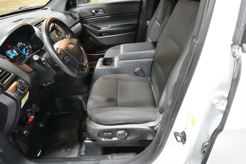 2018 Ford Explorer 5th Gen - Image 21 of 31