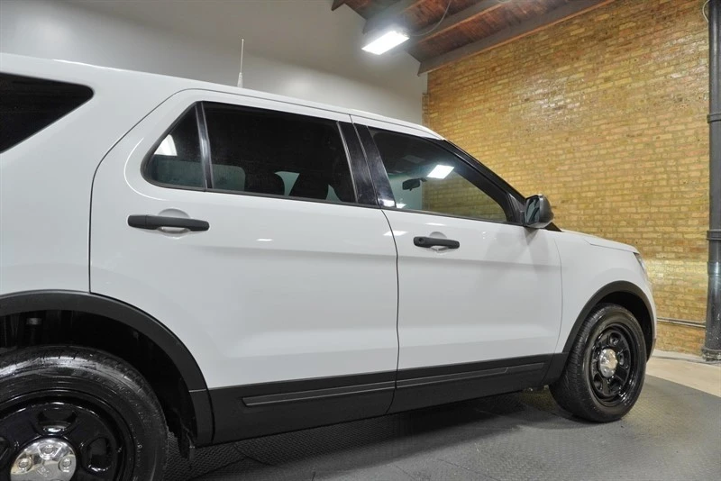 2018 Ford Explorer 5th Gen - Image 13 of 31