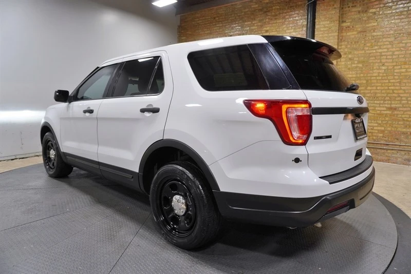 2018 Ford Explorer 5th Gen - Image 15 of 31