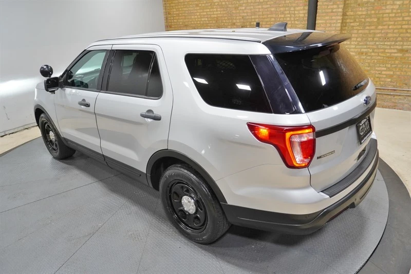 2018 Ford Explorer 5th Gen - Image 16 of 21